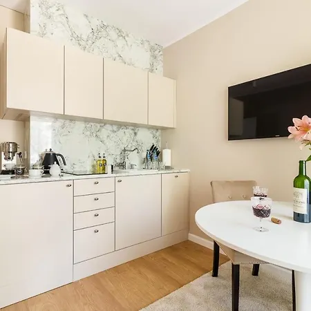 Rent Like - Raclawicka 40 Apartment